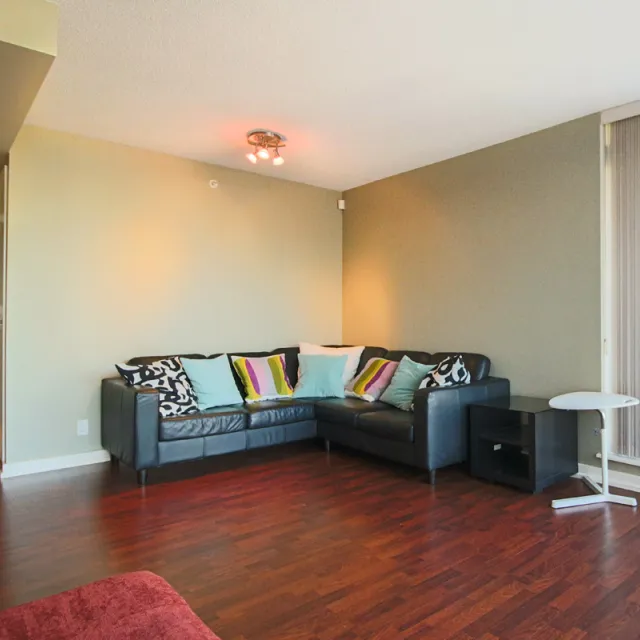 Park West 2 in Yaletown - Furnished 1 Bedroom Apartment For Rent in Vancouver 1101 - 583 Beach Crescent, Vancouver, BC