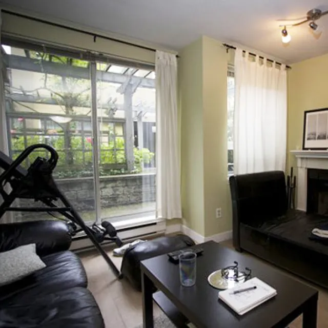 Dover Pointe in Fairview - 1 Bedroom Townhouse For Rent in Vancouver 9 - 795 West 8th Avenue, Vancouver, BC