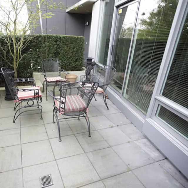 Coopers Pointe in Yaletown - 2 Bedroom Townhouse For Rent in Vancouver 960 Cooperage Way, Vancouver, BC