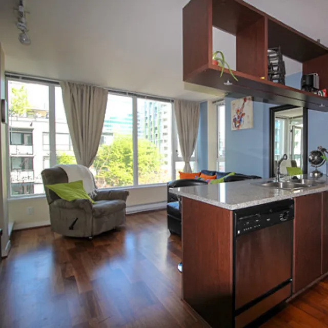 Miro in Yaletown - Furnished 1 Bedroom Apartment For Rent in Vancouver 701 - 1001 Richards Street, Vancouver, BC
