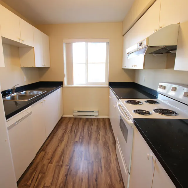 Emerald Court in Highgate - 2 Bedroom Apartment For Rent in Burnaby 204 - 6930 Balmoral Street, Burnaby, BC