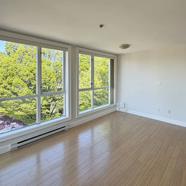 City View Terraces in Commercial Drive - 2 Bedroom Apartment For Rent in Vancouver 402 - 1718 Venables Street, Vancouver, BC, V5L 2H4