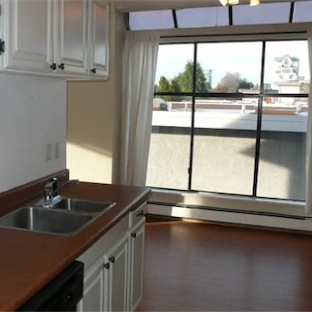 Fairview Gardens in Fairview - 1 Bedroom Apartment For Rent in Vancouver 2885 Spruce Street, Vancouver, BC