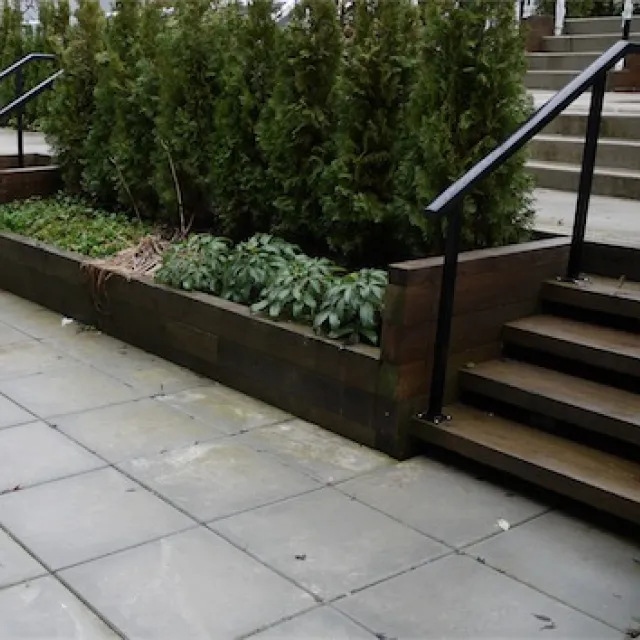 Kingsgate Gardens in Edmonds - 1 Bedroom Townhouse For Rent in Burnaby 69 - 7428 14th Avenue, Burnaby, BC