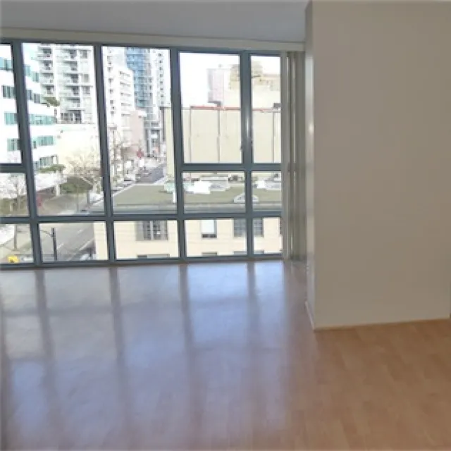 Pacific Place Landmark II in Yaletown - 2 Bedroom Apartment For Rent in Vancouver 806 - 930 Cambie Street, Vancouver, BC