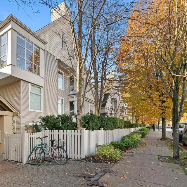 Avanti in Kitsilano - 2 Bedroom Apartment For Rent in Vancouver 4 - 3130 West 4th Avenue, Vancouver, BC, V6K 1R7