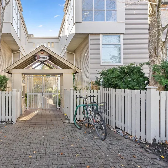 Avanti in Kitsilano - 2 Bedroom Apartment For Rent in Vancouver 4 - 3130 West 4th Avenue, Vancouver, BC, V6K 1R7