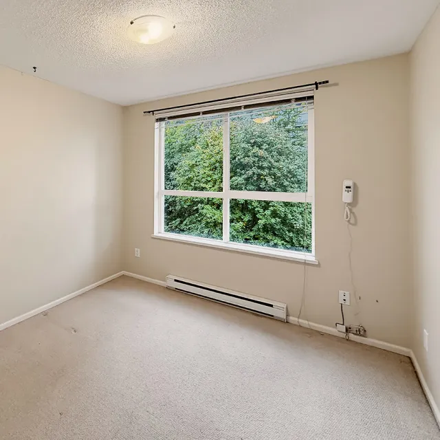 Kensington Court in McLennan North - 2 Bedroom Apartment For Rent in Richmond 370 - 9100 Ferndale Road, Richmond, BC, V6Y 4L1
