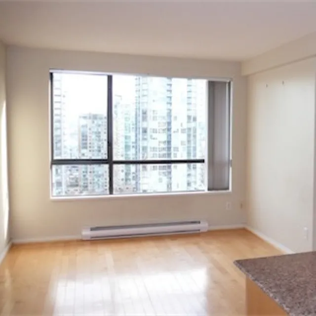 Genesis in Downtown - 1 Bedroom Apartment For Rent in Vancouver 2004 - 1189 Howe Street, Vancouver, BC