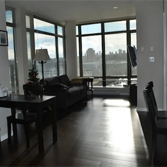 Oma in Brentwood - 2 Bedroom Apartment For Rent in Burnaby 801 - 2355 Madison Avenue, Burnaby, BC