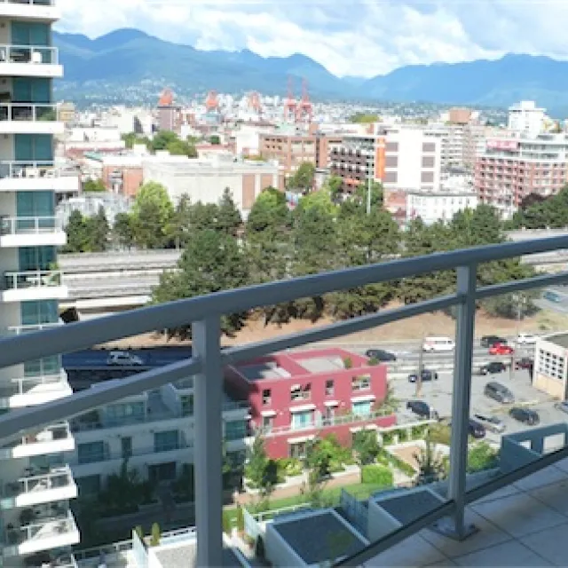 Brighton in Downtown - 2 Bedroom Apartment For Rent in Vancouver 1401 - 120 Milross Avenue, Vancouver, BC