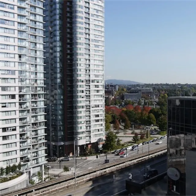 Spectrum in Downtown - 2 Bedroom Apartment For Rent in Vancouver 902 - 131 Regiment Square, Vancouver, BC