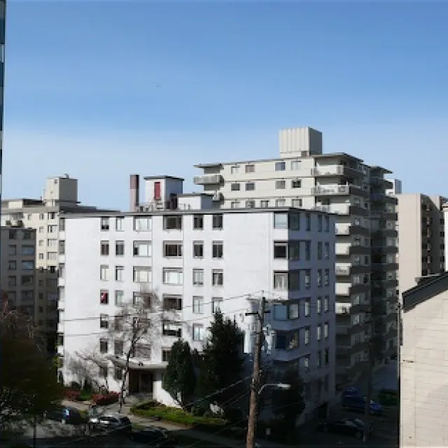 Robson Gardens in The West End - 1 Bedroom Apartment For Rent in Vancouver 705 - 1270 Robson Street, Vancouver, BC