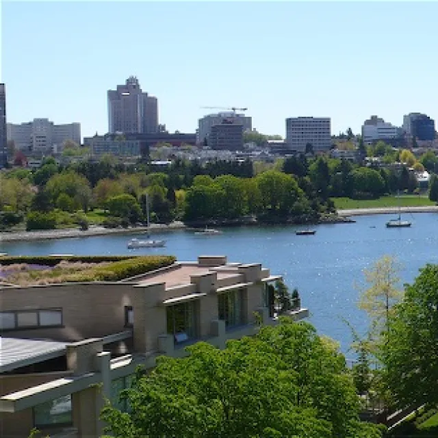 Columbus in Yaletown - 3 Bedroom Apartment For Rent in Vancouver 709 - 1383 Marinaside Crescent, Vancouver, BC