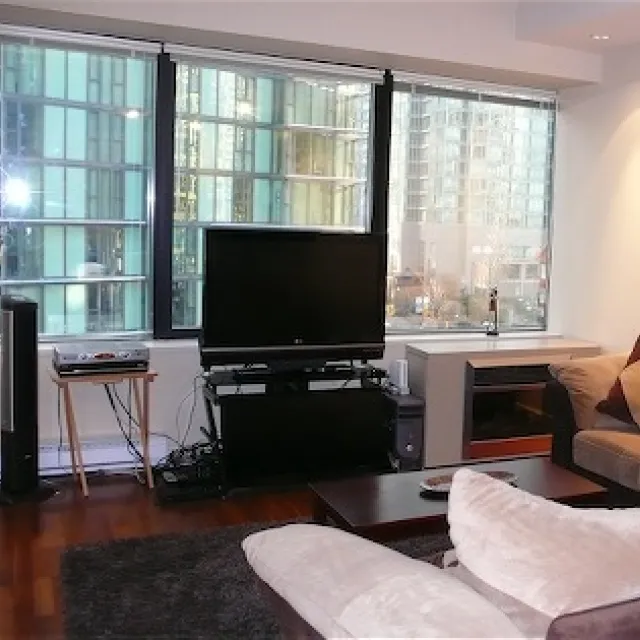 Qube in Coal Harbour - 1 Bedroom Apartment For Rent in Vancouver 707 - 1333 West Georgia Street, Vancouver, BC