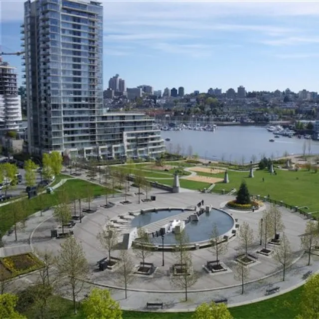 Park West 2 in Yaletown - 2 Bedroom Apartment For Rent in Vancouver 1006 - 583 Beach Crescent, Vancouver, BC