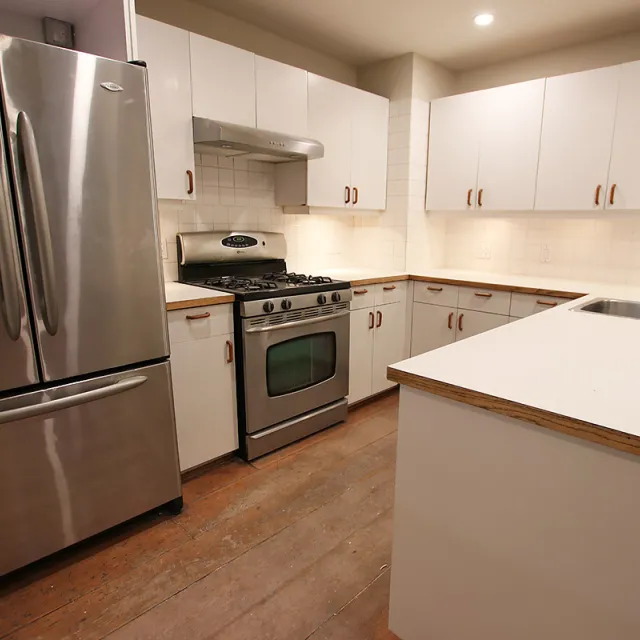 Kerrisdale - 4 Bedroom House For Rent in Vancouver at 2646 West 42nd Avenue, Vancouver, BC, V6N 3G5