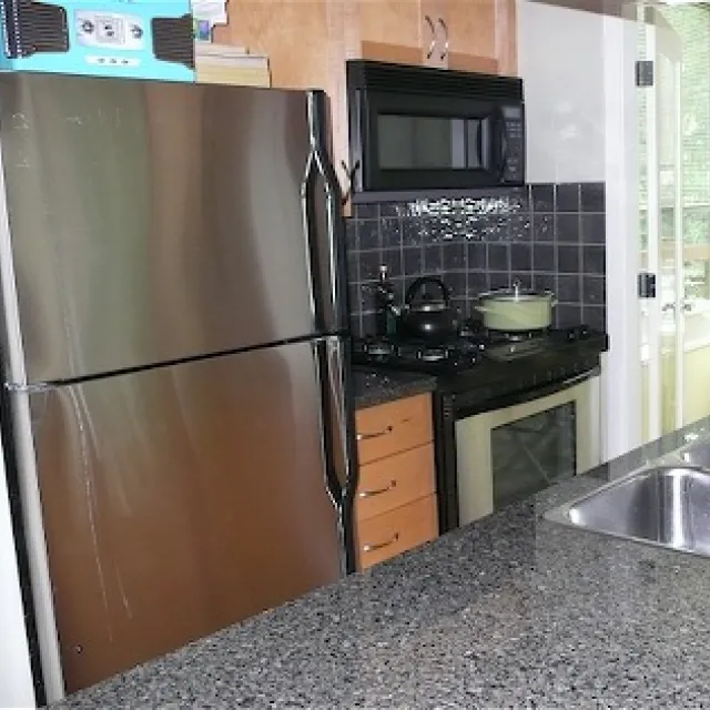 Compton in Fairview - 1 Bedroom Apartment For Rent in Vancouver 203 - 1316 West 11th Avenue, Vancouver, BC