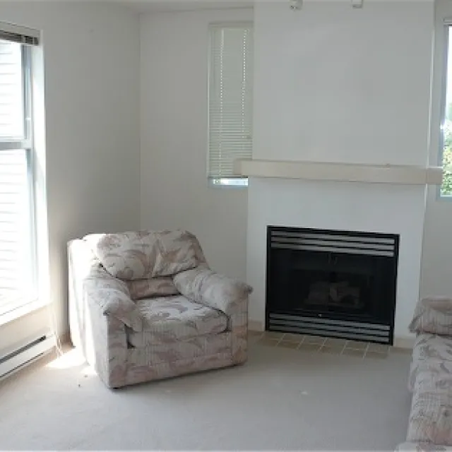 Avanti in Kitsilano - 2 Bedroom Apartment For Rent in Vancouver 309 - 3150 West 4th Avenue, Vancouver, BC