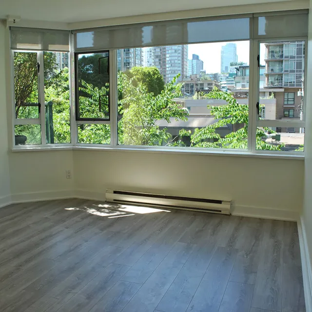 Rosedale Gardens in Downtown - 1 Bedroom Apartment For Rent in Vancouver 203 - 888 Hamilton Street, Vancouver, BC