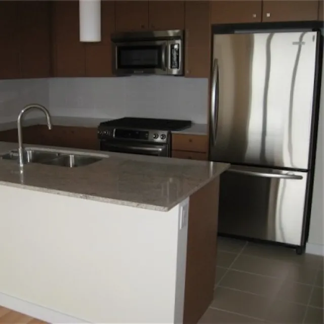 FLO in Brighouse - 2 Bedroom Apartment For Rent in Richmond 1605 - 7360 Elmbridge Way, Richmond, BC