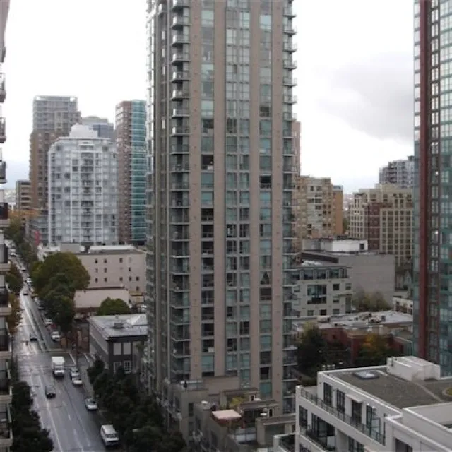 Miro in Yaletown - 1 Bedroom Apartment For Rent in Vancouver 1604 - 1001 Richards Street, Vancouver, BC