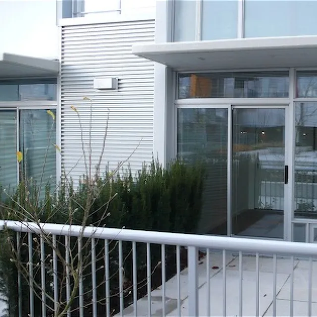 Spectrum in Downtown - 1 Bedroom Townhouse For Rent in Vancouver 121 Regiment Square, Vancouver, BC