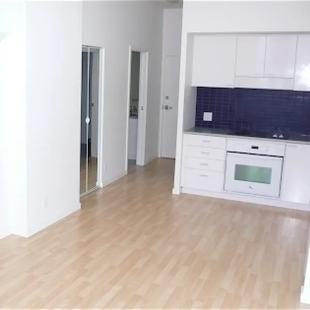 Spectrum in Downtown - 1 Bedroom Townhouse For Rent in Vancouver 121 Regiment Square, Vancouver, BC