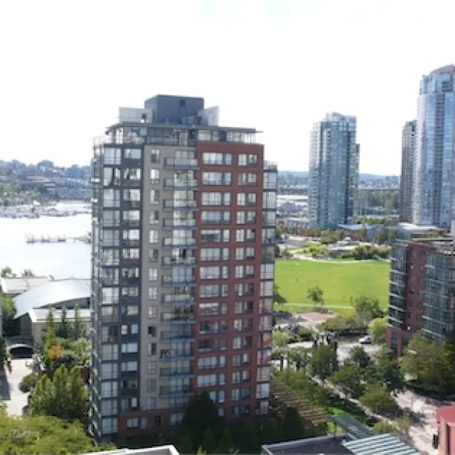 Peninsula in Yaletown - 2 Bedroom Apartment For Rent in Vancouver 1901 - 1201 Marinaside Crescent, Vancouver, BC