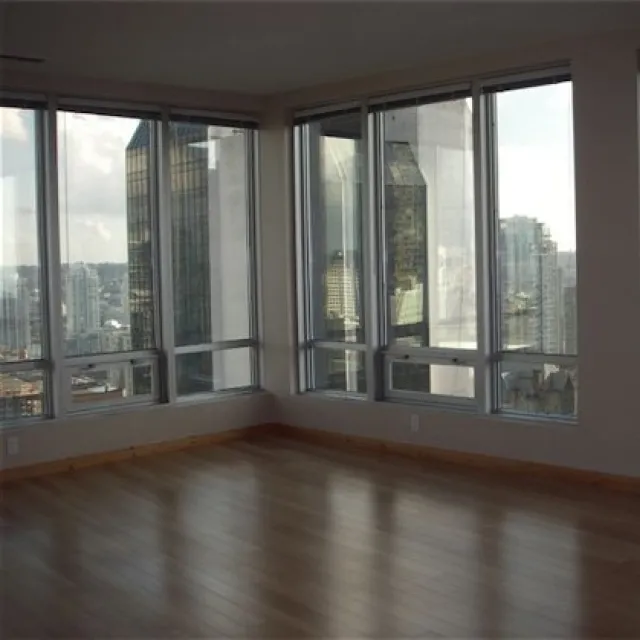 Electra in Downtown - 2 Bedroom Apartment For Rent in Vancouver 1801 - 989 Nelson Street, Vancouver, BC