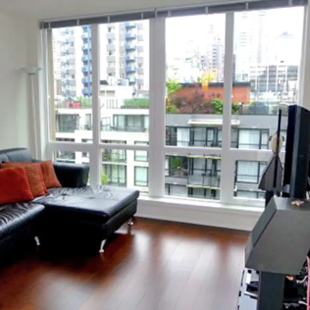 Donovan in Yaletown - 1 Bedroom Apartment For Rent in Vancouver 805 - 1055 Richards Street, Vancouver, BC