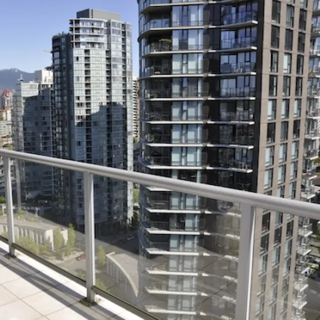 Kings Landing in Yaletown - 2 Bedroom Apartment For Rent in Vancouver 2703 - 428 Beach Crescent, Vancouver, BC