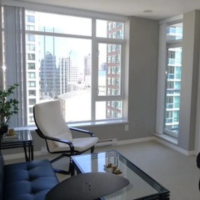 R&amp;R Robson &amp; Richards in Downtown - 1 Bedroom Apartment For Rent in Vancouver 1504 - 480 Robson Street, Vancouver, BC