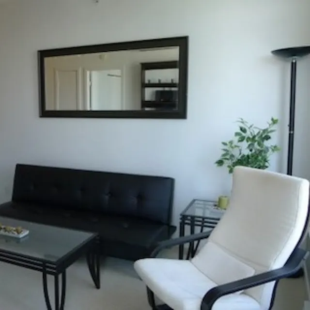 R&amp;R Robson &amp; Richards in Downtown - 1 Bedroom Apartment For Rent in Vancouver 1504 - 480 Robson Street, Vancouver, BC