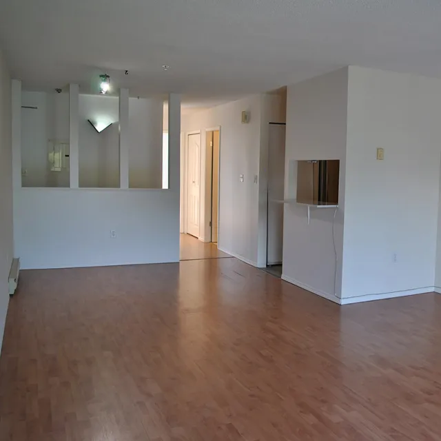 Parkview Terrace in Fairview - 2 Bedroom Apartment For Rent in Vancouver 309 - 889 West 7th Avenue, Vancouver, BC