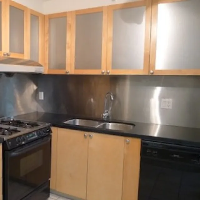 Milano in Downtown - 1 Bedroom Apartment For Rent in Vancouver 703 - 1003 Burnaby Street, Vancouver, BC