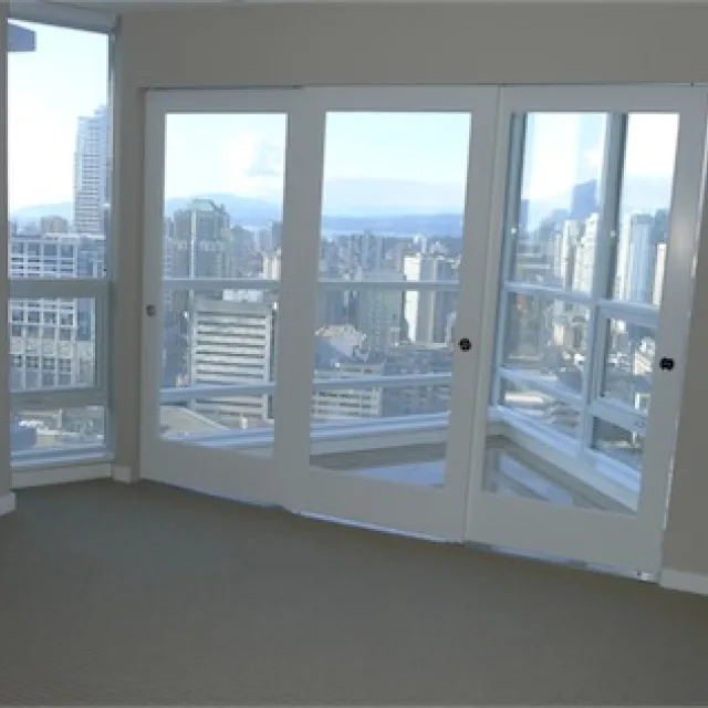 Capitol Residences in Downtown - 1 Bedroom Apartment For Rent in Vancouver 2210 - 833 Seymour Street, Vancouver, BC