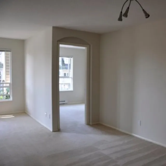 Highgate in Lynn Valley - Unfurnished, 2 Bed 1 Bath Apartment For Rent at 202 - 1150 East 29th, North Vancouver Highgate in Lynn Valley - Unfurnished, 2 Bed 1 Bath Apartment For Rent at 202 - 1150 East 29th, North Vancouver