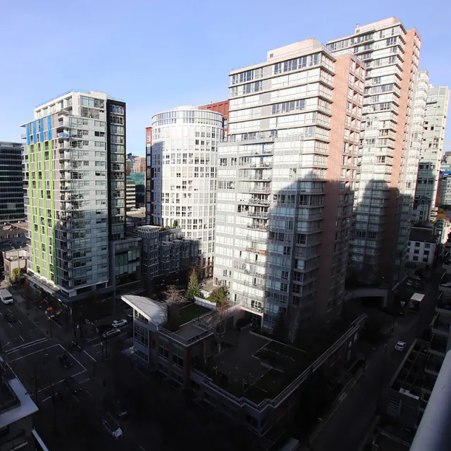 Miro in Yaletown - 1 Bedroom Apartment For Rent in Vancouver 1701 - 1001 Richards Street, Vancouver, BC