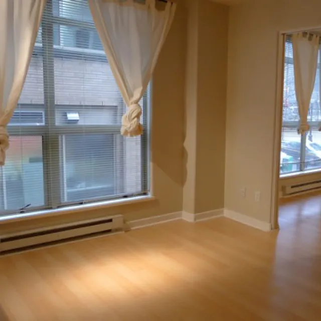 Eight One Nine in Downtown - 1 Bedroom Apartment For Rent in Vancouver 212 - 819 Hamilton Street, Vancouver, BC