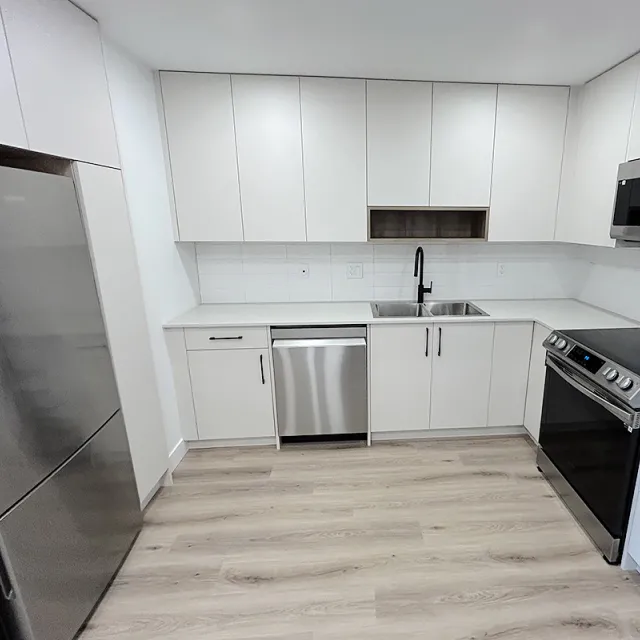 W Kingsway in Renfrew Collingwood - 2 Bedroom Apartment For Rent in Vancouver 506 - 3068 Kingsway, Vancouver, BC, V5R 0L6