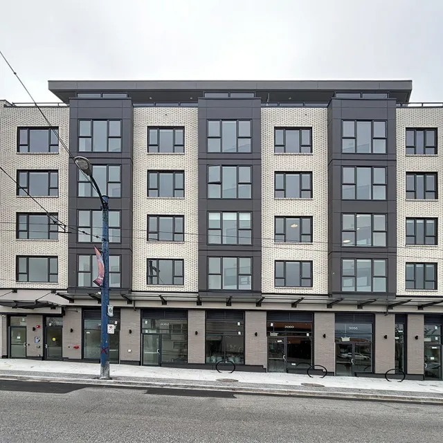 W Kingsway in Renfrew Collingwood - 2 Bedroom Apartment For Rent in Vancouver 506 - 3068 Kingsway, Vancouver, BC, V5R 0L6