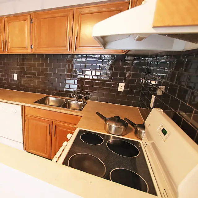 Fairview Gardens in Fairview - 1 Bedroom Apartment For Rent in Vancouver 106 - 2885 Spruce Street, Vancouver, BC