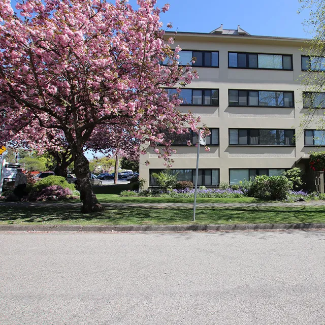 Aish Place in Kerrisdale - 2 Bedroom Apartment For Rent in Vancouver 301 - 5926 Yew Street, Vancouver, BC