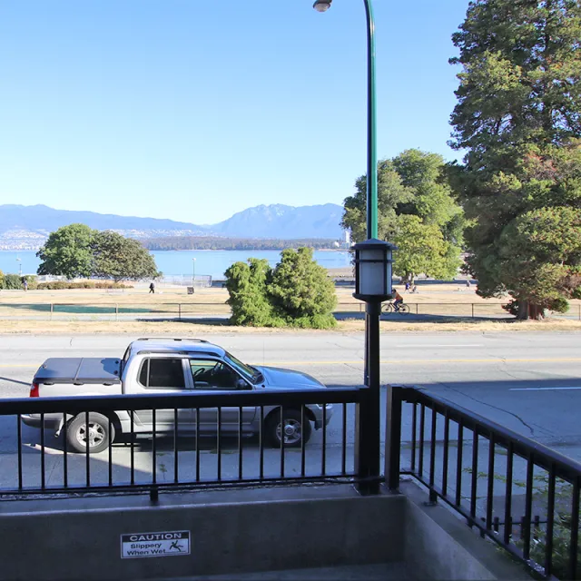 Ocean Place in Kitsilano - 1 Bedroom Apartment For Rent in Vancouver 204 - 2280 Cornwall Avenue, Vancouver, BC