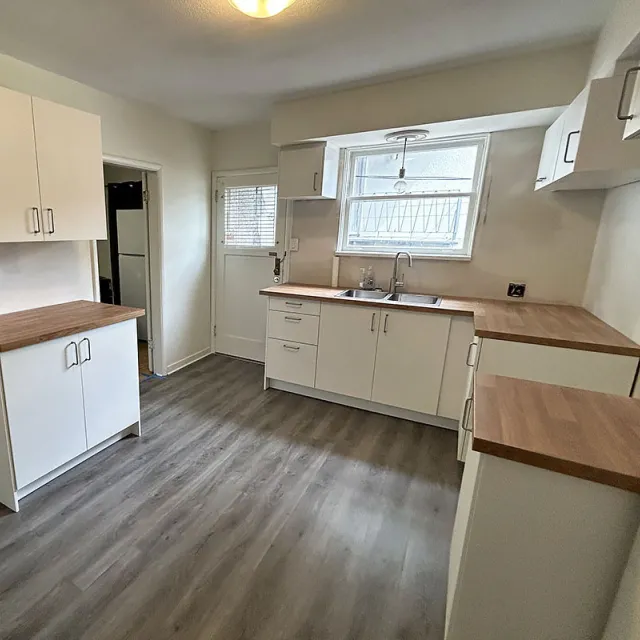 Fairview - 2 Bedroom Duplex For Rent in Vancouver 2820A Fir Street, Vancouver, BC