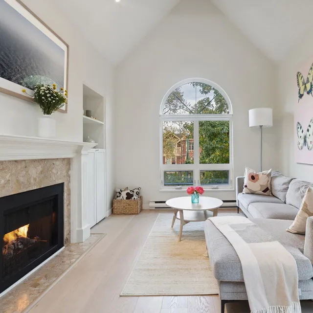 The Concorde in Fairview - 2 Bedroom Penthouse For Rent in Vancouver 301 - 828 West 14th Avenue, Vancouver, BC