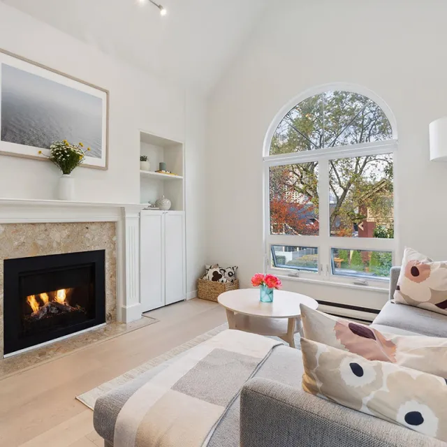 The Concorde in Fairview - 2 Bedroom Penthouse For Rent in Vancouver 301 - 828 West 14th Avenue, Vancouver, BC