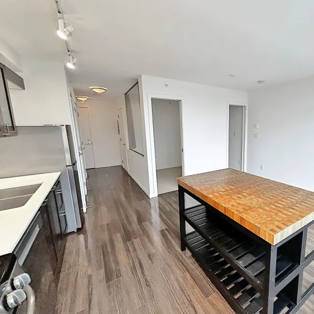 2300 Kingsway in Renfrew Collingwood - 1 Bedroom Apartment For Rent in Vancouver 208 - 4818 Eldorado Mews, Vancouver, BC
