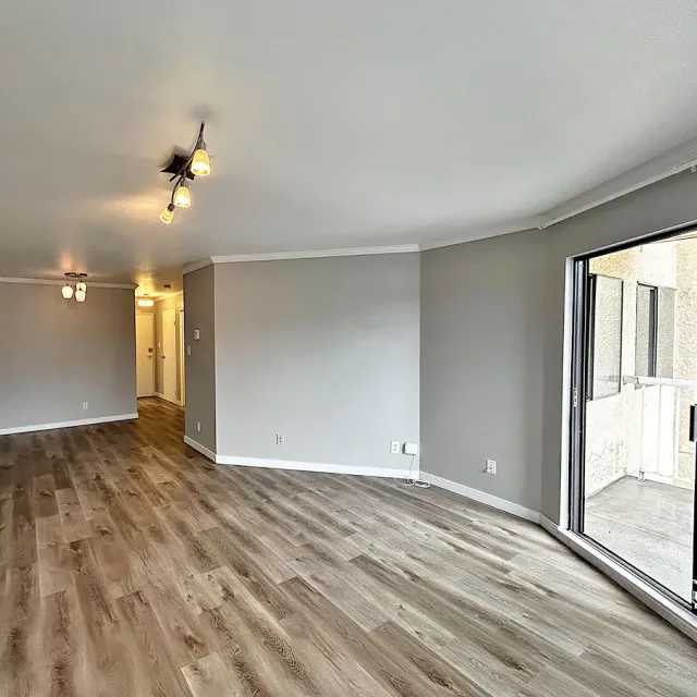 Sparwood in Mount Pleasant East - 1 Bedroom Apartment For Rent in Vancouver 204 - 975 East Broadway, Vancouver, BC, V5T 1Y3